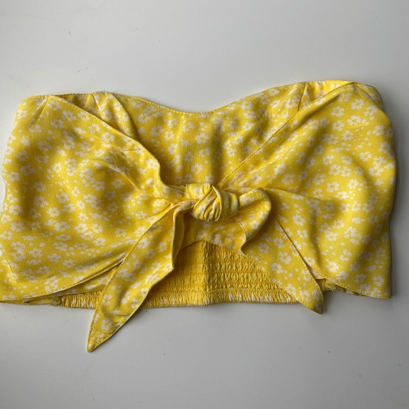 Floral Abercrombie crop top - Picture 7 of 7